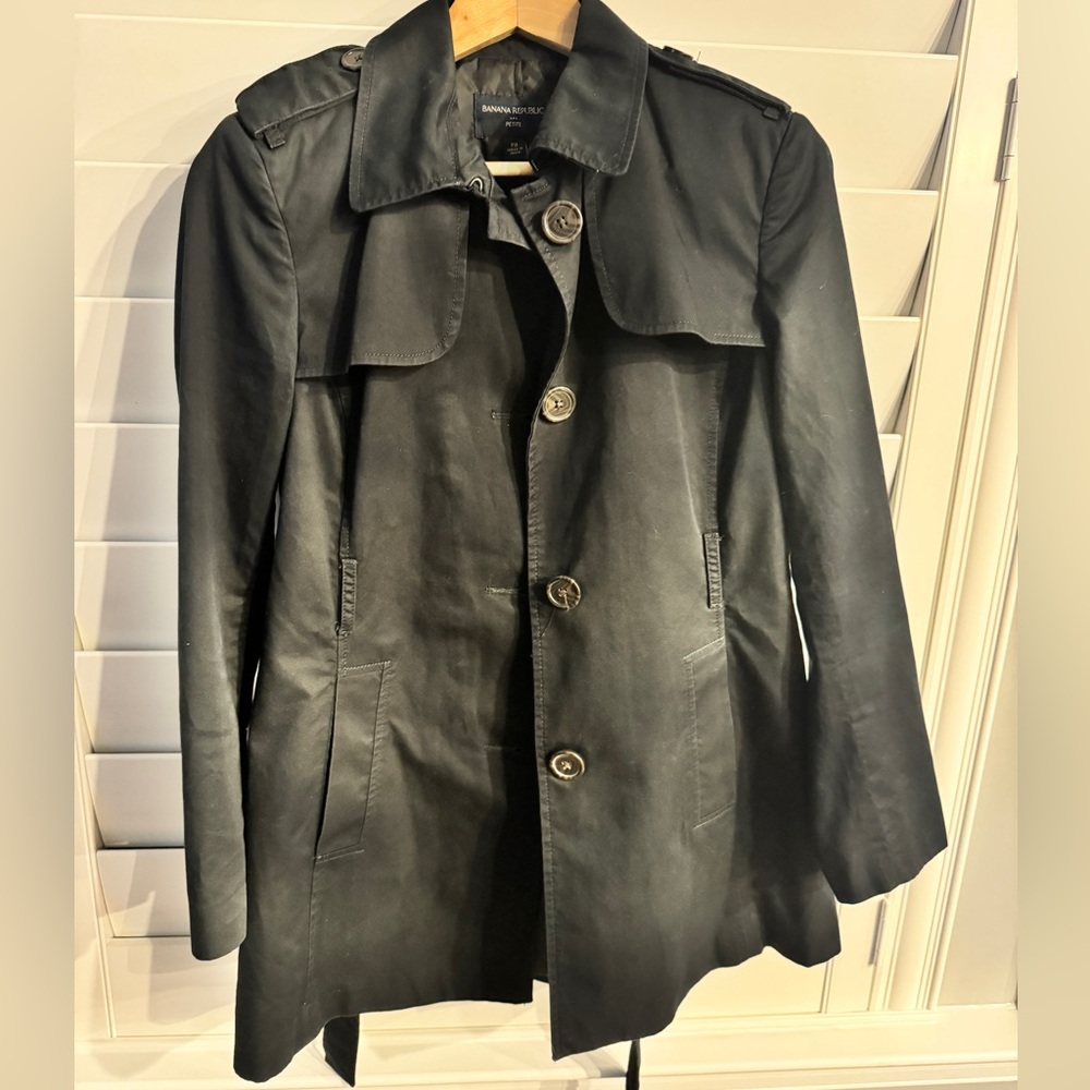 Banana Republic Jacket Petite Medium. Gently Used